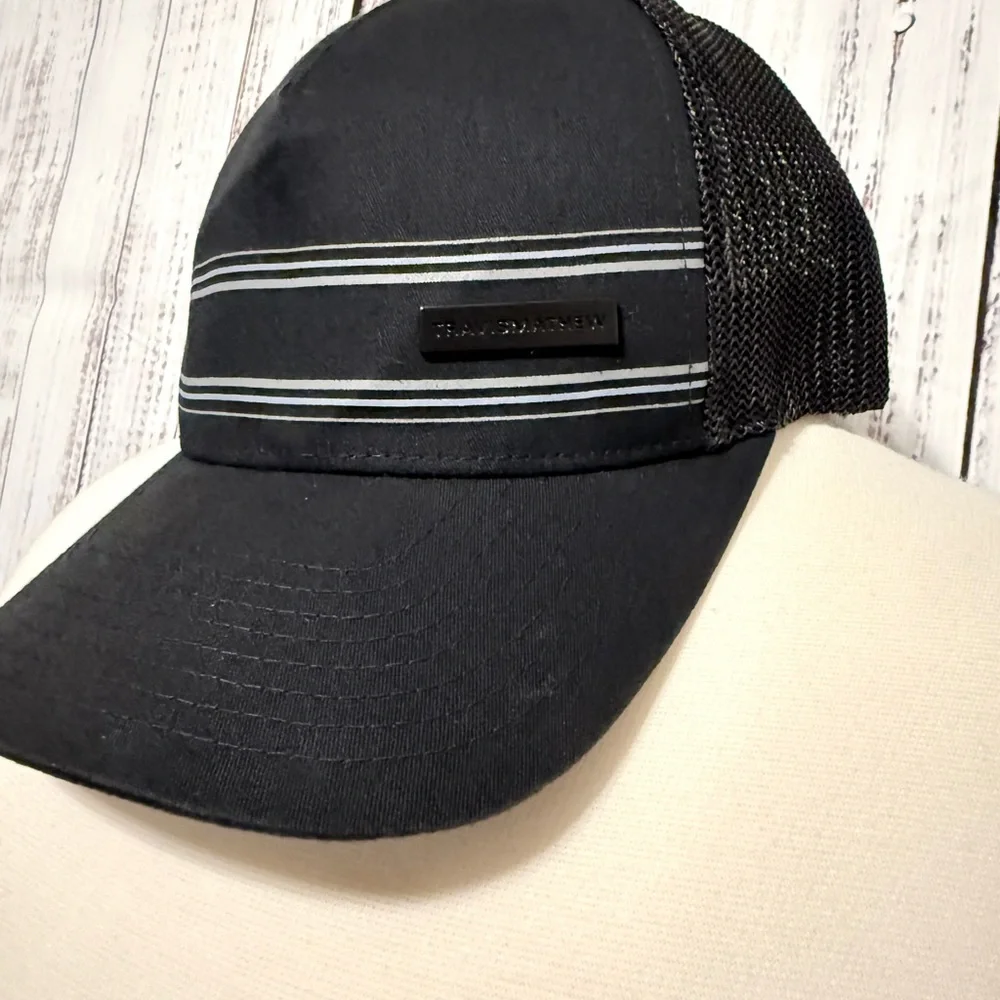 Travis Mathew Black and Gray Hat‎